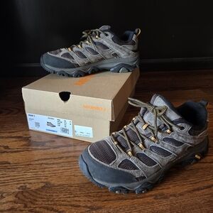 Merrell Men's Athletic Shoes - Tan and Black